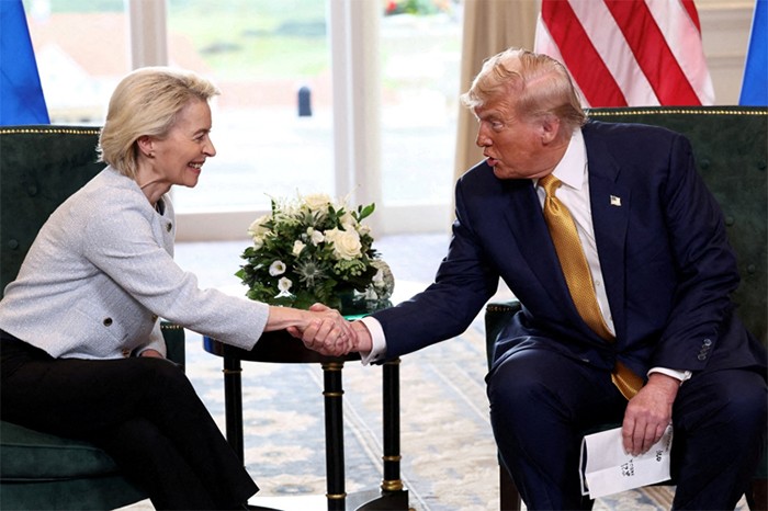 КАК БРЮССЕЛЬ ПООБЕЩАЛ $1,5 ТРЛН АМЕРИКАНСКОМУ ДЯДЕ