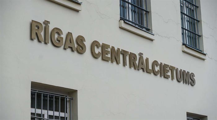 ИНАКОМЫСЛИЕ КАРАЕТСЯ ХОЛОДОМ