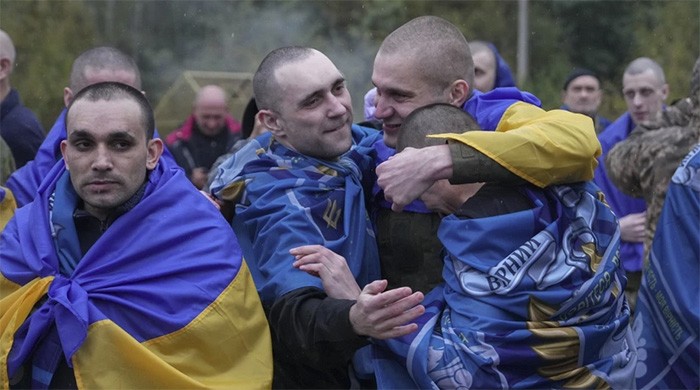 УКРАИНСКИЕ ВОЕННОПЛЕННЫЕ: СИСТЕМА ПЫТОК, ГОЛОДА И БОЛИ