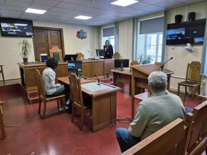 ПОЛИТИЧЕСКИЙ СПЕКТАКЛЬ