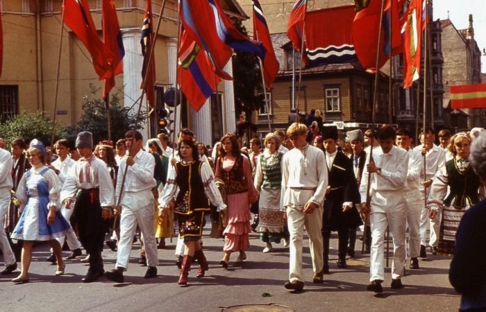НОВОМУ &laquo;ЛАТВИЙСКОМУ РУССКОМУ&raquo;