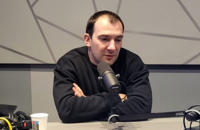 ВРАЧ, НАВАЛЬНЫЙ И ЯДОВИТАЯ ЛЯГУШКА