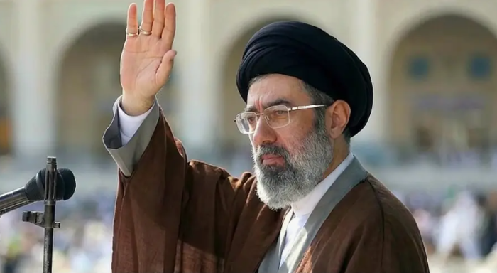 ПЕРВОЕ ПОСЛАНИЕ АЯТОЛЛЫ ХАМЕНЕИ