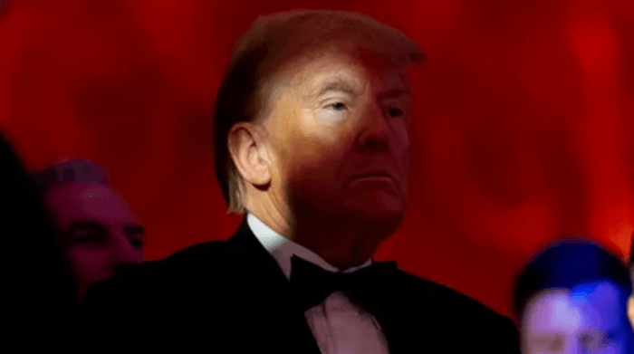 ТРАМП-ОСВОБОДИТЕЛЬ, НЕ ПОКИНЬ НАС