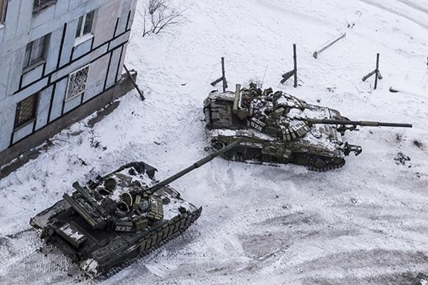 С чем связано обострение на Донбассе