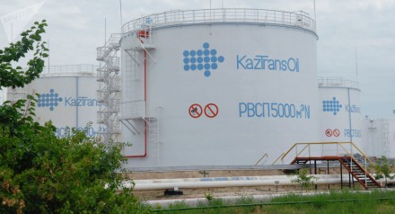 Казахстанская дилемма: продать нефть Минску и не поссориться с Москвой