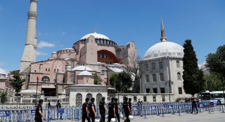 В соборе Святой Софии будет мечеть: истинная подоплека решения Эрдогана  