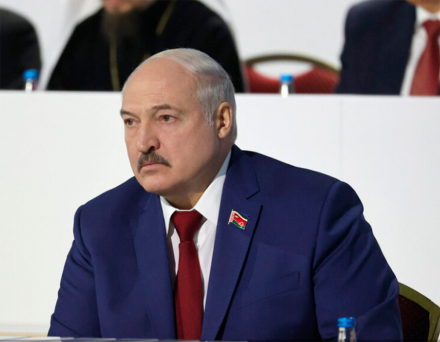Лукашенко продолжил вывод страны из политкризиса