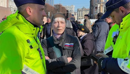 СЛЕДИМ ЗА СУДЬБОЙ ЕЛЕНЫ КРЕЙЛЕ