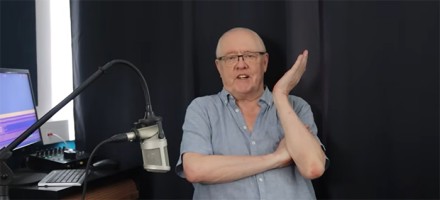 ОН САМ НАЦИСТ В КУБЕ
