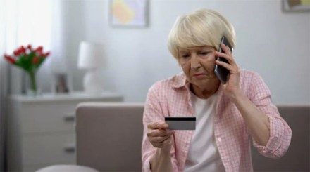 ТЯЖЕЛА ЖИЗНЬ У МОШЕННИКОВ