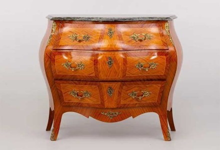 НЕ ДОВЕРЯЙТЕ СЕМЕЙНЫЕ ТАЙНЫ ПОСТОРОННИМ ЛЮДЯМ