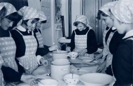 ​ШКОЛА УЧИЛА