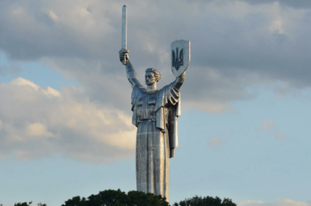 ​СКОЛЬКО ЕЩЕ ЛЕТ УКРАИНА МОЖЕТ ВОЕВАТЬ