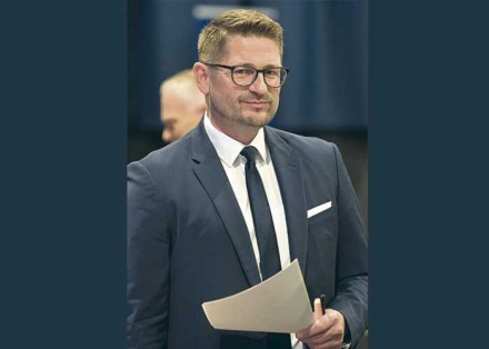 ​ТИРАНИЯ ЛИЦЕМЕРОВ УЖЕ НЕ ВСЕСИЛЬНА