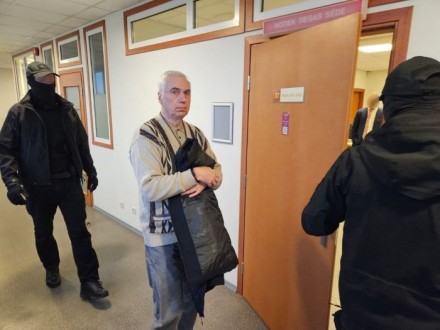 ТЮРЕМНЫЕ БУДНИ ВИКТОРА ГУЩИНА