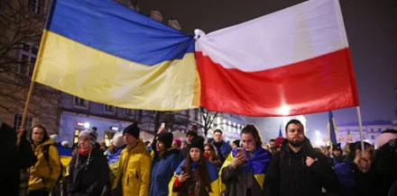 ПОЛЯКИ ПЕРЕВОСПИТЫВАЮТ УКРАИНЦЕВ