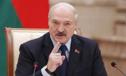 ТРИСТА ЛЕТ ОДНО И ТО ЖЕ 