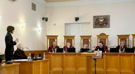 КТО В ЛАТВИИ ОКАЗЫВАЕТ ФИНАНСОВУЮ ПОДДЕРЖКУ