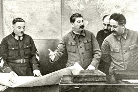 Почему Сталин пропустил нападение Германии на СССР
